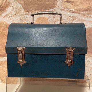 2037115884.jpg?1695463602