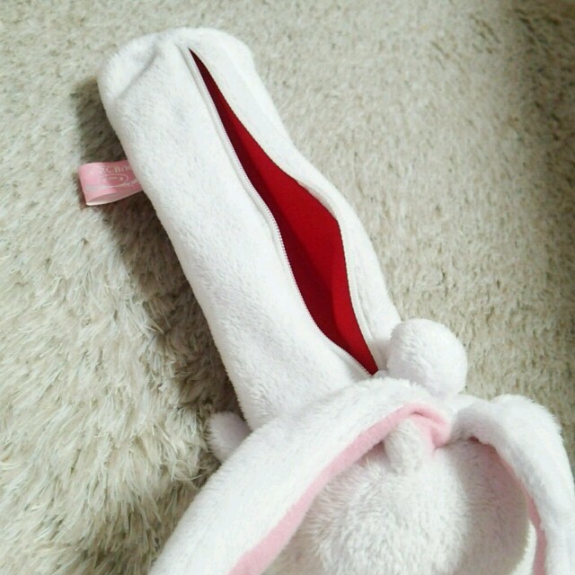 汎用うさぎ ペンポーチ筆入れぬいぐるみの通販 by k.07｜ラクマ