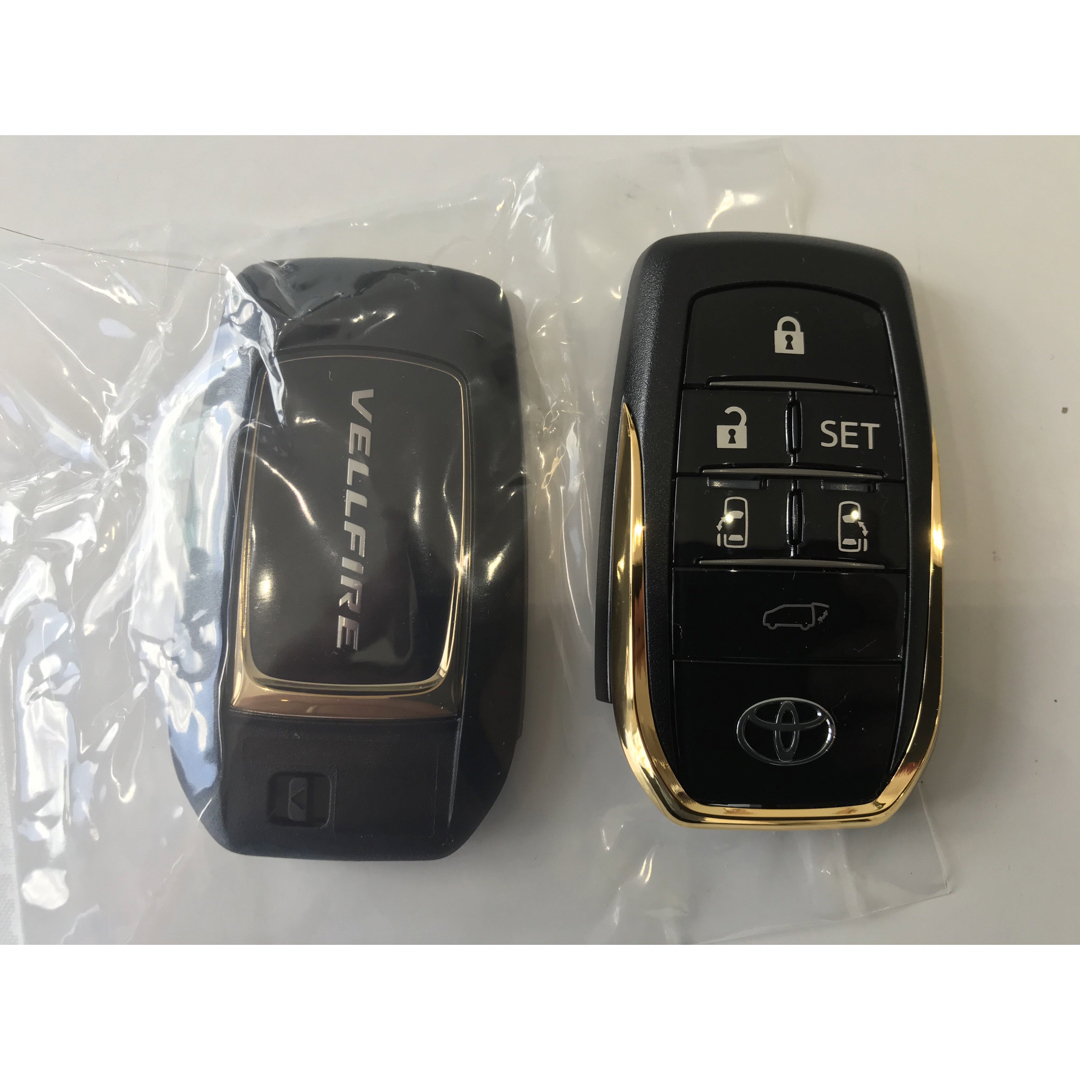 トヨタ純正30系ヴェルファイア ゴールデンアイズ スマートキーカバー