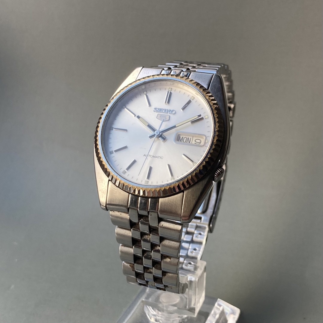 動作品】セイコー SEIKO 5 ファイブ 腕時計 1996年 自動巻き 男性の