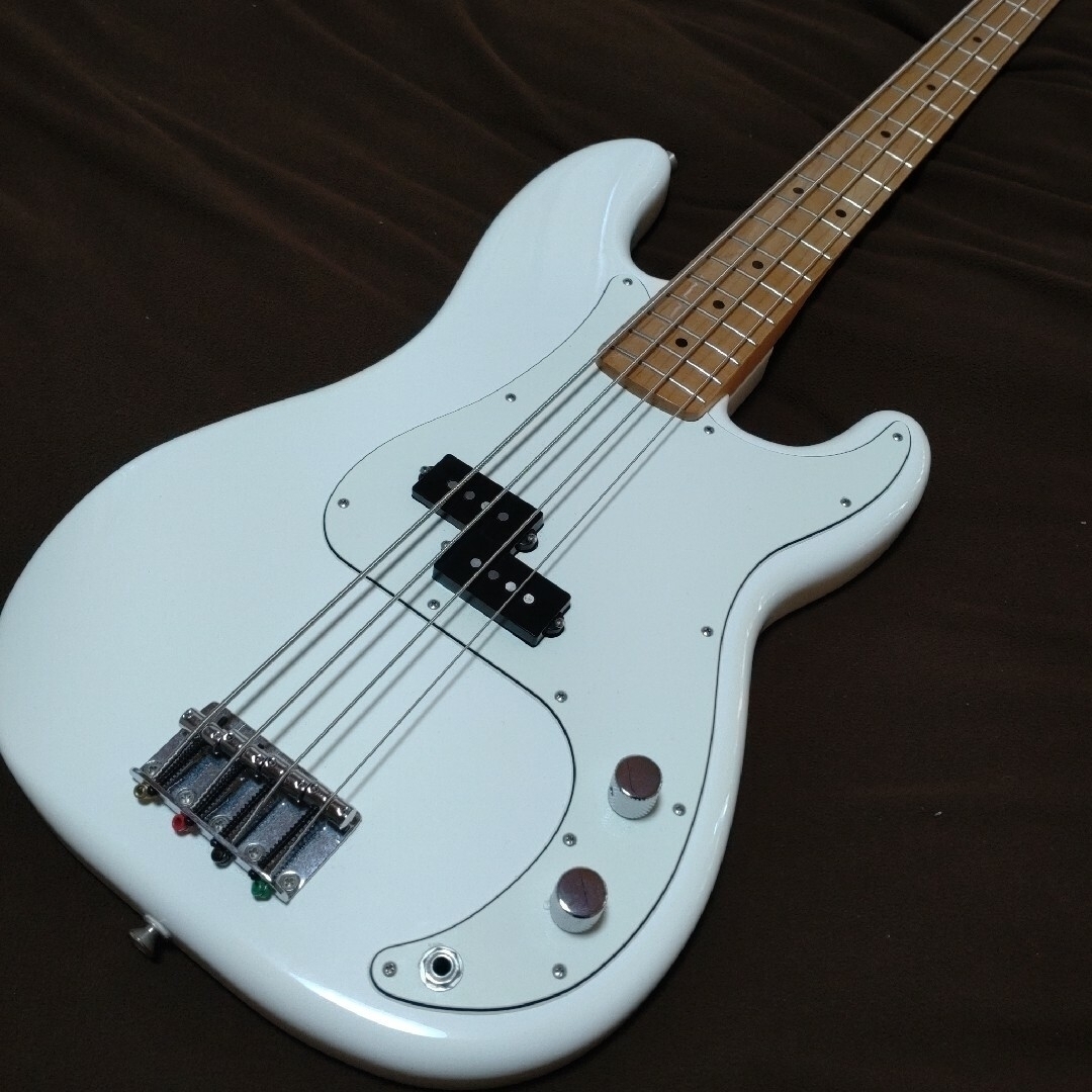 SELDER プレシジョンベース エレキベース 白系 中古 現状品 SELDER