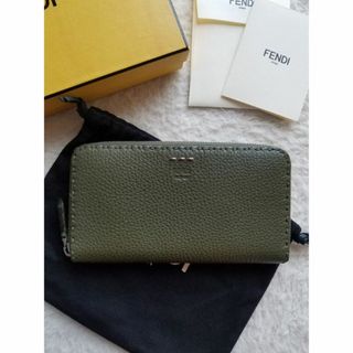 FENDI（グリーン・カーキ/緑色系）のフリマアイテム一覧