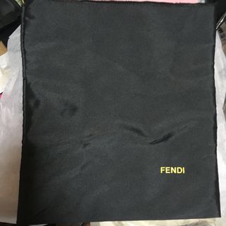 FENDI（ショップ袋）のフリマアイテム一覧