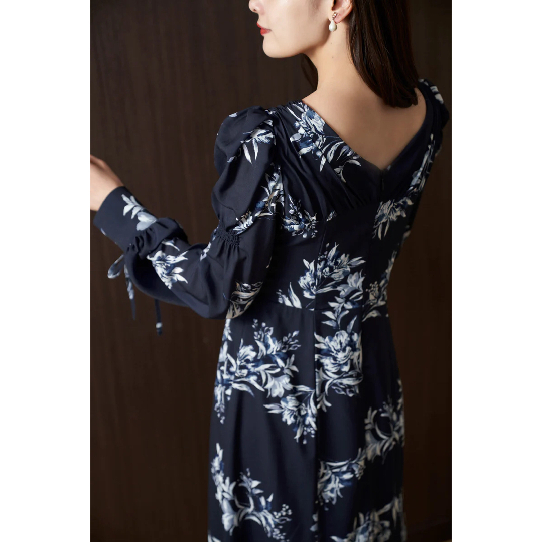 Her lip to - 完売【新品】New Year Essential Floral Dress Sの通販