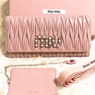 MIU MIU（財布 ・ ピンク/桃色系）のフリマアイテム一覧
