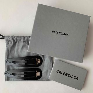 BALENCIAGA（ヘアアクセサリー）のフリマアイテム一覧