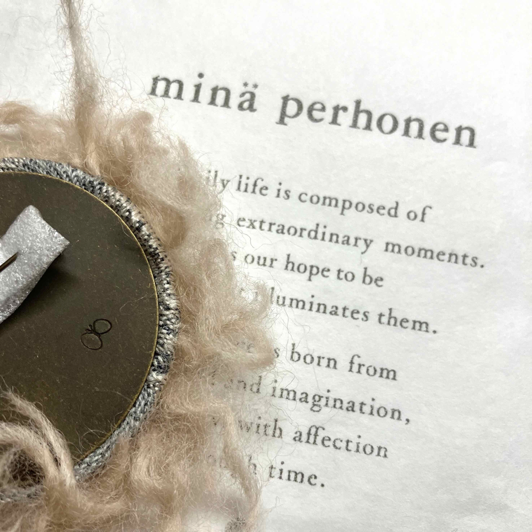 mina perhonen - ミナペルホネン ☆ サンキューベリーバッジ moorii