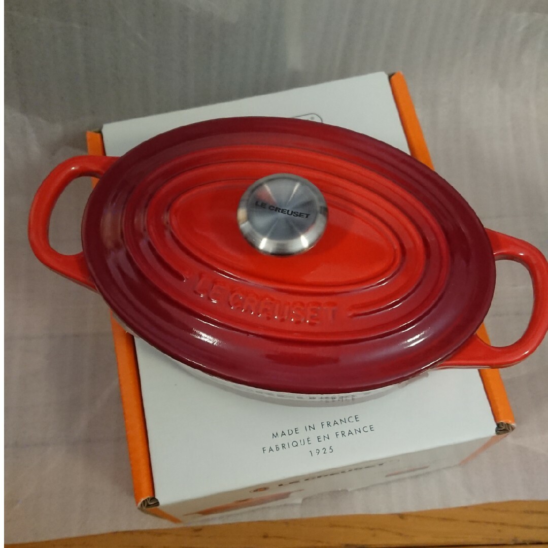 LE CREUSET - ル・クルーゼ ココット オーバル 17cm チェリーレッド