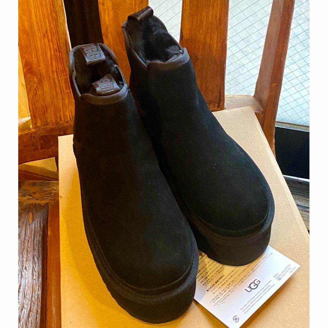 完売しました。✨超超美品✨23✨UGG✨ニューメル プラットフォーム