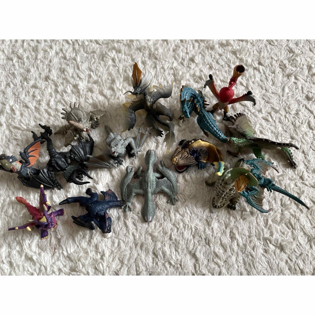 CAPCOM - モンスターハンター モンハン フィギュア キャラクター 14体