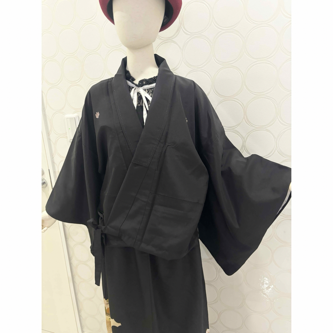 着物リメイク 黒留袖 紋付 孔雀 刺繍 ショート丈羽織 ロングスカートの