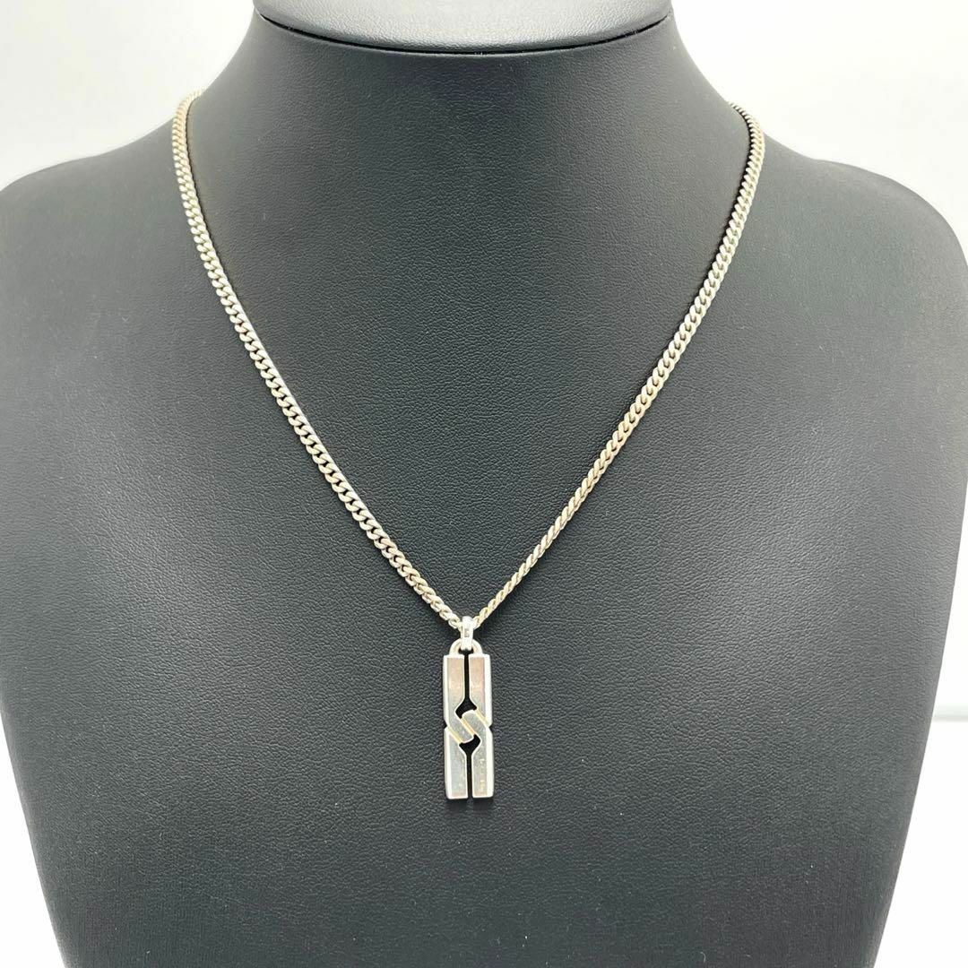 GUCCI ノットインフィニティ プレート ネックレス