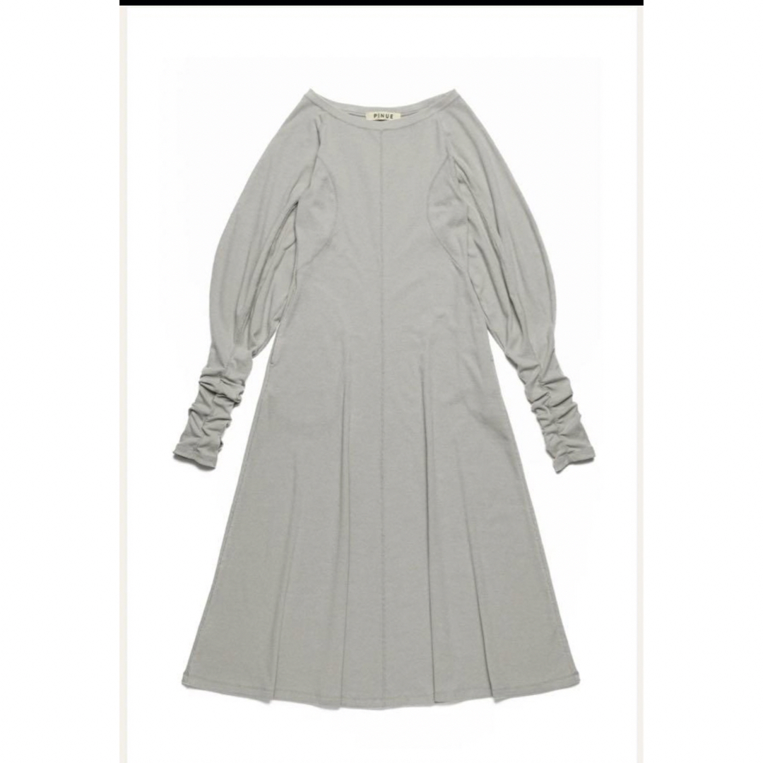 pinue ピヌエ サーマルワンピースの通販 by mii's shop｜ラクマ