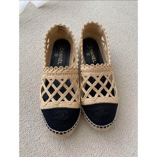 CHANEL（ベージュ系）のフリマアイテム一覧