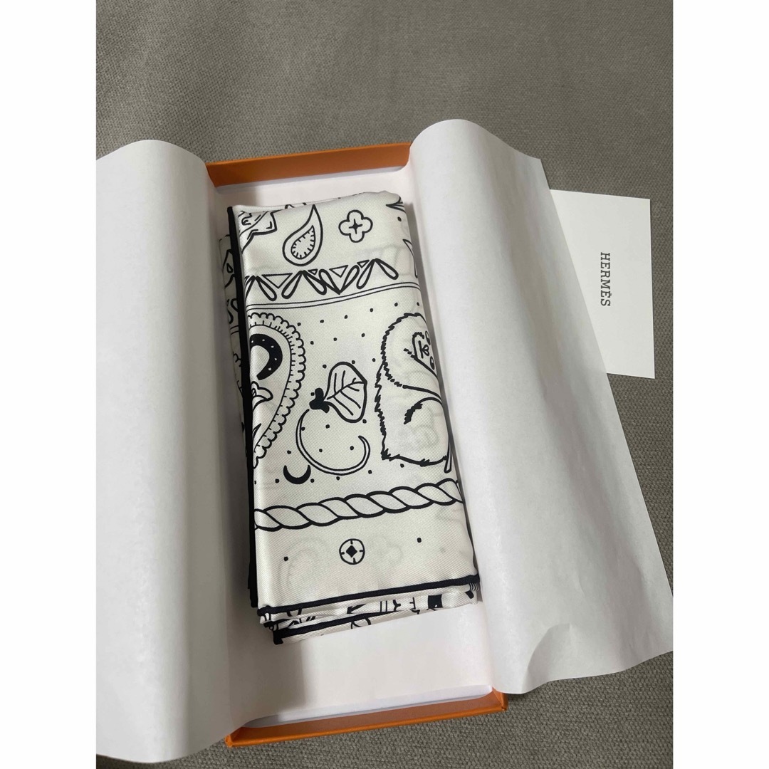 HERMES - 値下げ！新品未使用 エルメス シルクバンダナ アニマル