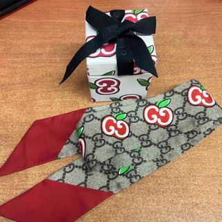 GUCCI（バンダナ/スカーフ）のフリマアイテム一覧