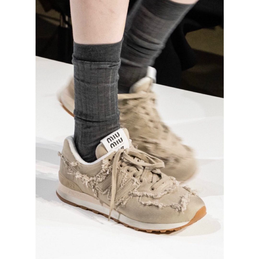 MIU MIU - ⭐︎限定大幅お値下げMIUMIU NEW BALANCE コラボの通販 by