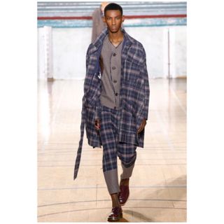 Vivienne Westwood（サルエルパンツ）のフリマアイテム一覧