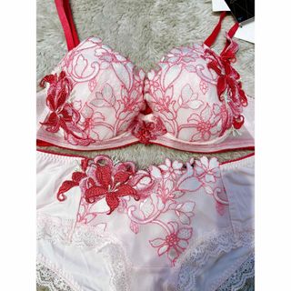 2363159971.jpg?1725350011