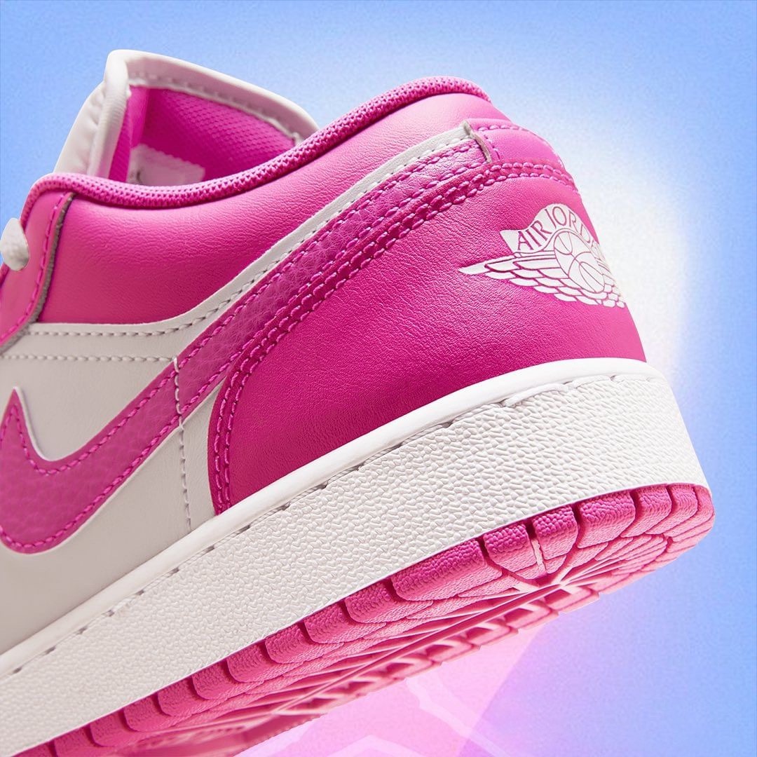 新品23.5cm】NIKE エアジョーダン1MID GS ピンク/レッド