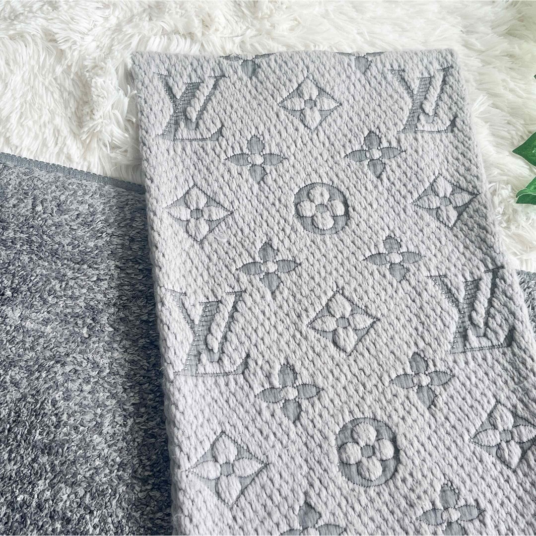 LOUIS VUITTON - ルイヴィトン マフラー エシャルプ・ロゴマニア