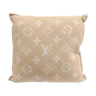 LOUIS VUITTON（クッション）のフリマアイテム一覧