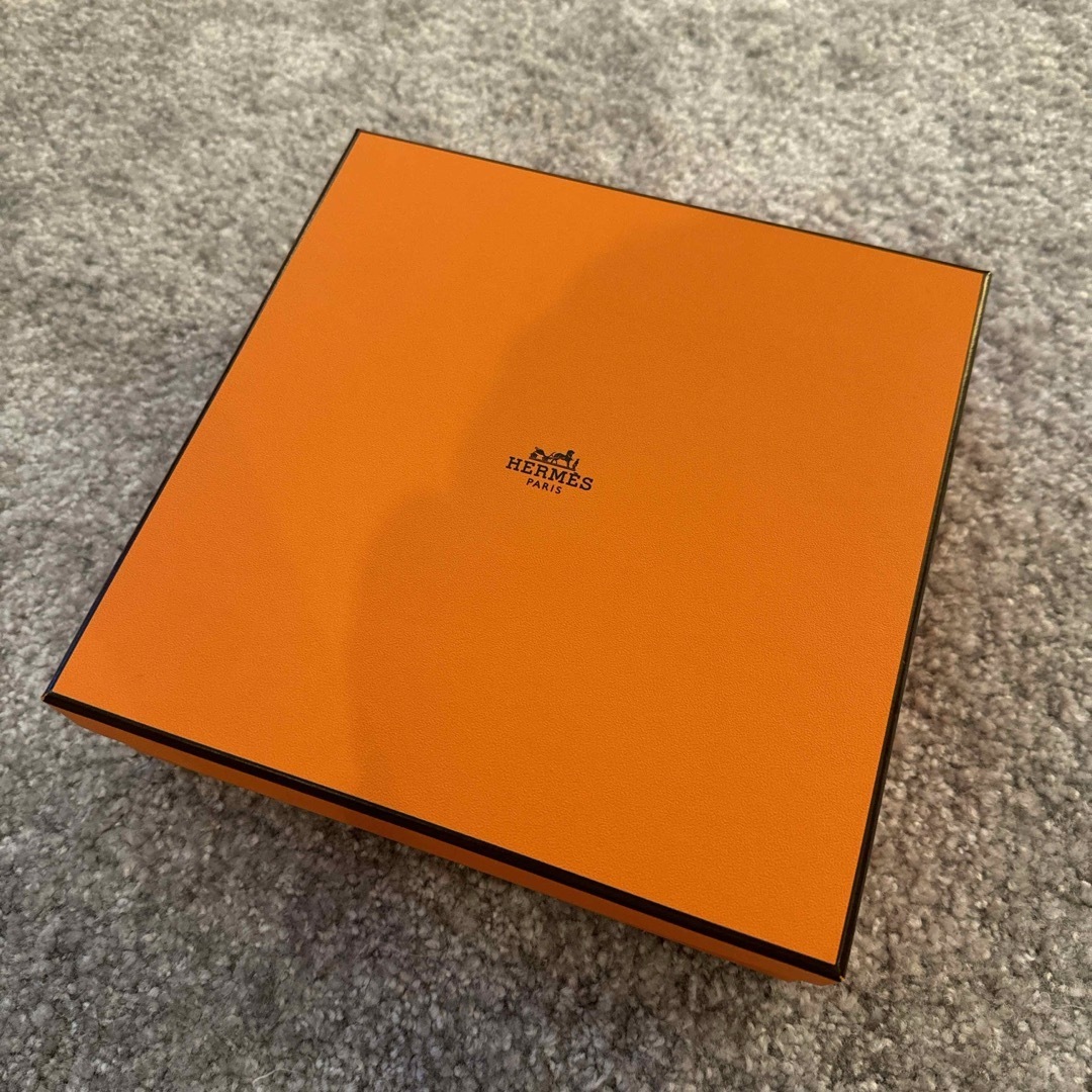 HERMES - 美品エルメス ミラー ラウンド 《キルケ》 空箱セットの通販