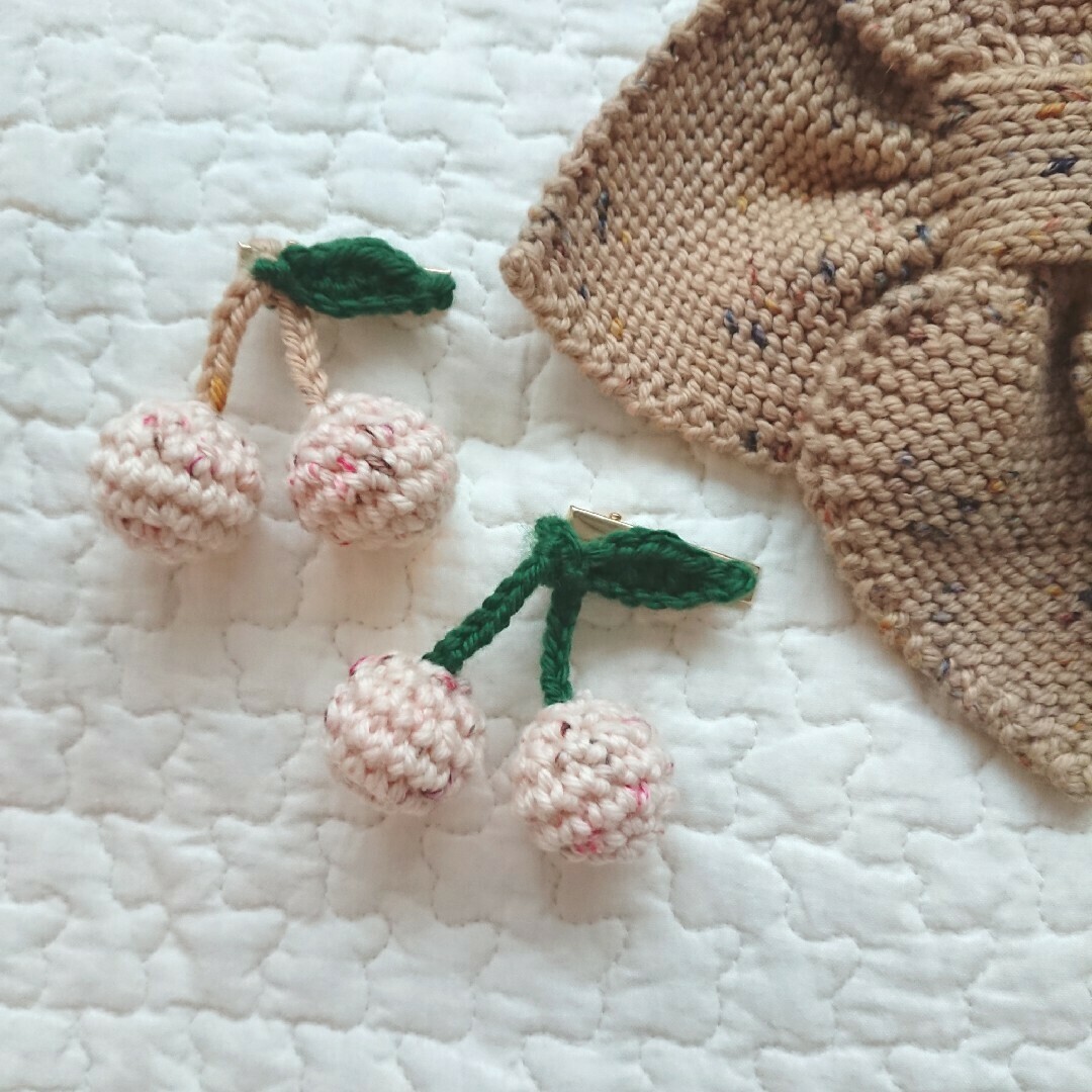 Misha & Puff - さくらんぼニットヘアクリップ misha&puff confetti