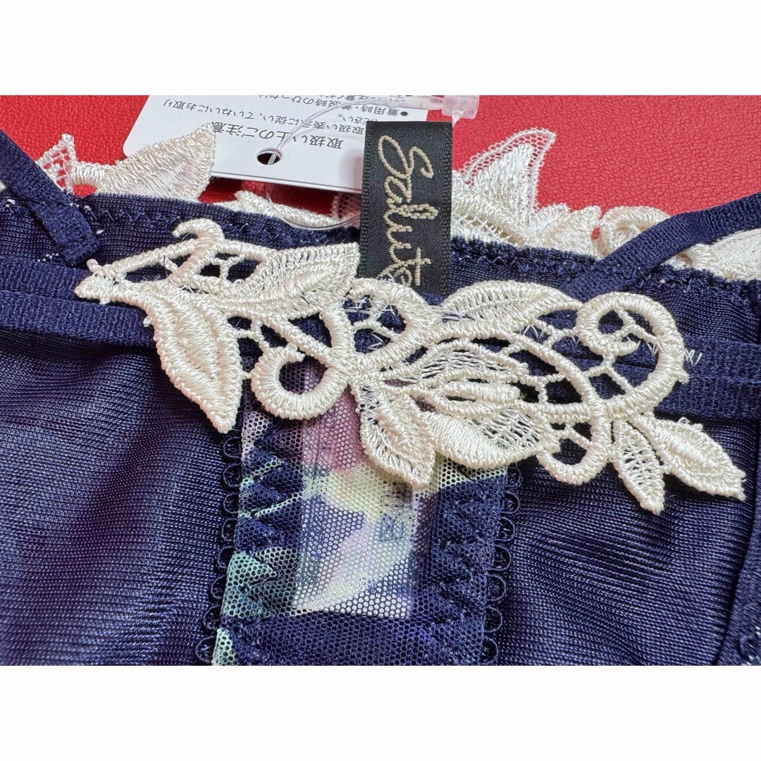 Wacoal - サルート 62グループ アールデコ E70&ソングM KO 初代ロゴ