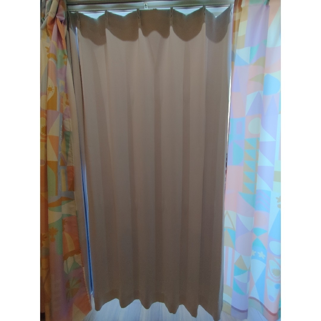 Disney - ディズニー イッツ・ア・スモールワールド カーテン3枚＋1級