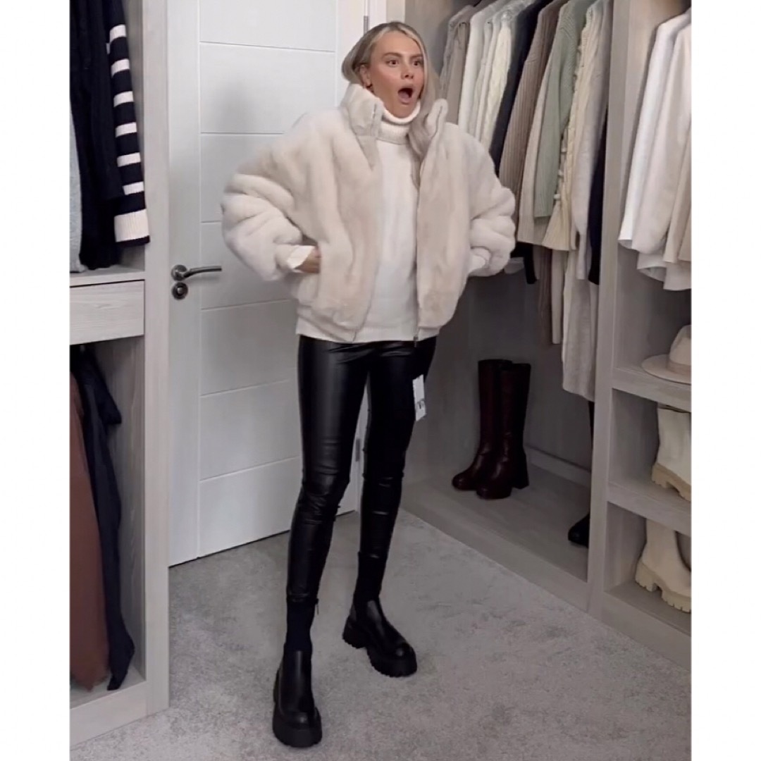 ZARA - 新品 ZARA フェイクファーボンバージャケット Lサイズの通販 by