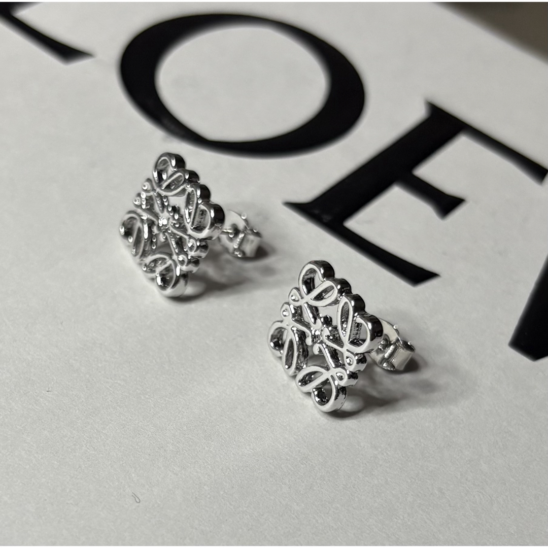 LOEWE - Loewe ロエベ シルバー ピアスの通販 by シンデレラ【次回発送