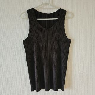 PLEATS PLEASE ISSEY MIYAKE（タンクトップ）のフリマアイテム一覧