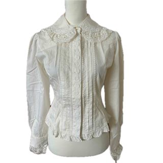 Innocent World（シャツ/ブラウス(長袖/七分)）のフリマアイテム一覧