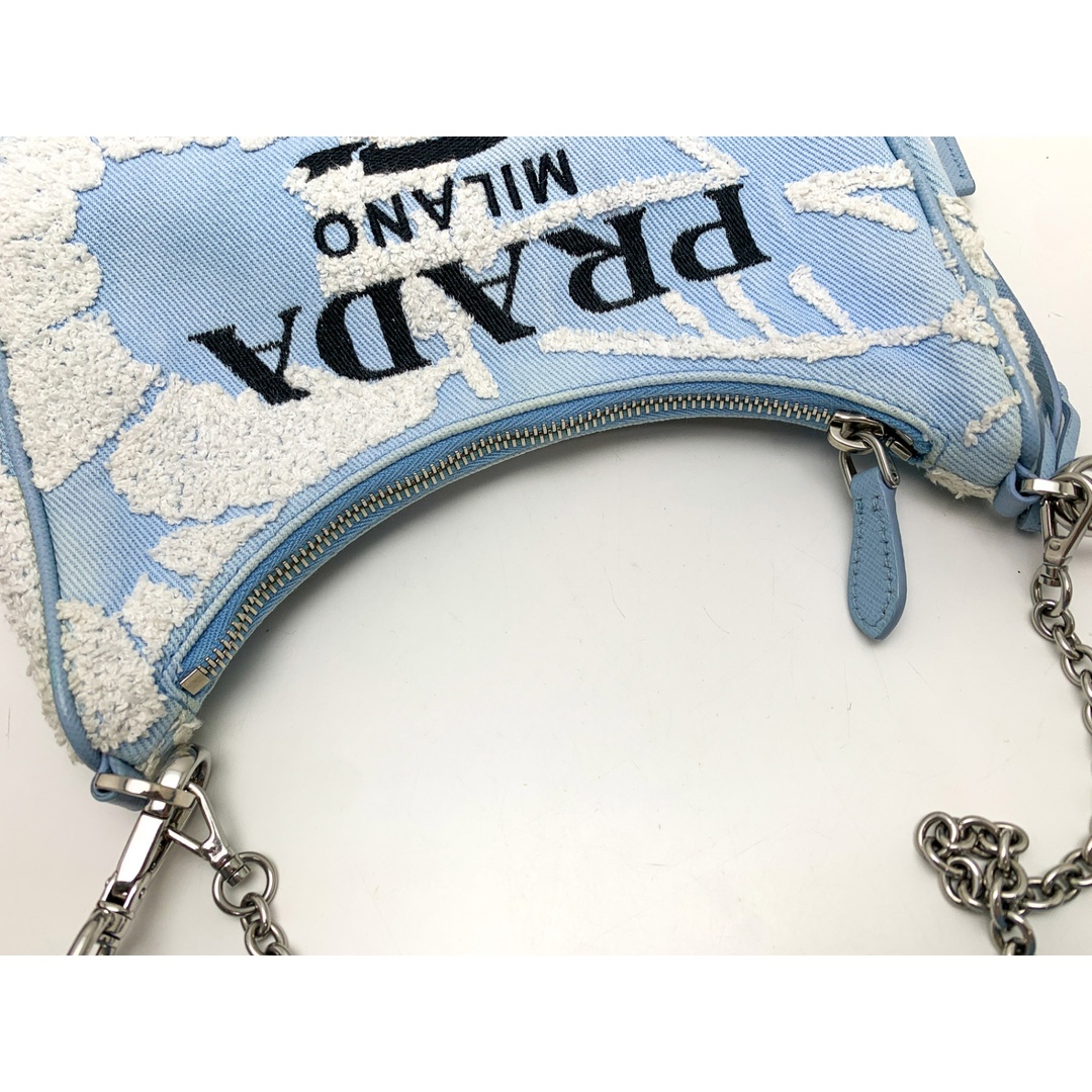 PRADA - PRADA プラダ Re-Edition 2005 リエディション 水色 白 ライト