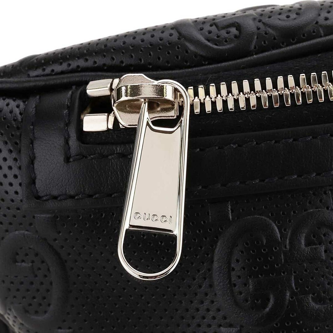 GUCCI - 新品 グッチ GUCCI ウエストバッグ・ボディバッグ GG エンボス