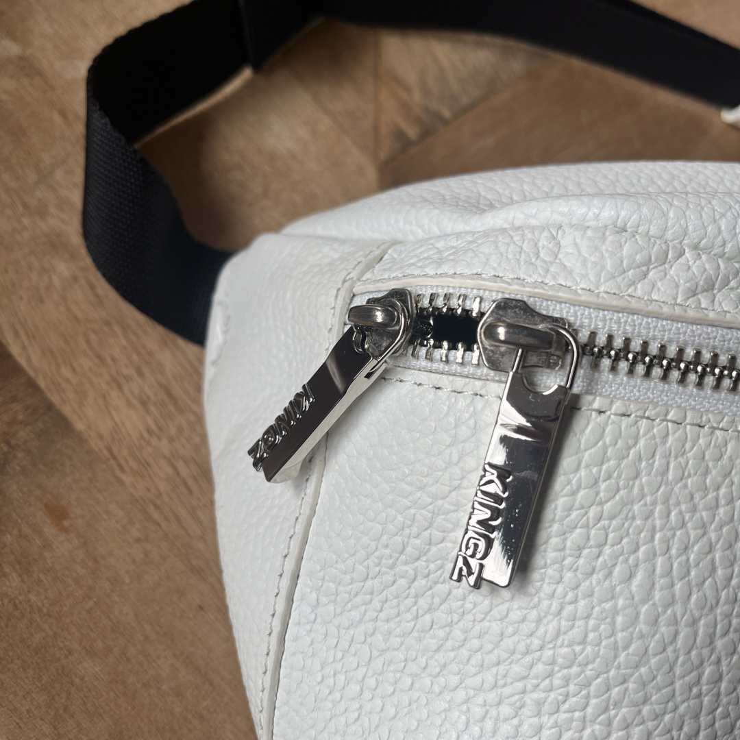 KINGZ BY SAMANTHA THAVASA - キングズ サマンサキングズ ボディバッグ