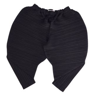 PLEATS PLEASE ISSEY MIYAKE（パンツ）のフリマアイテム一覧