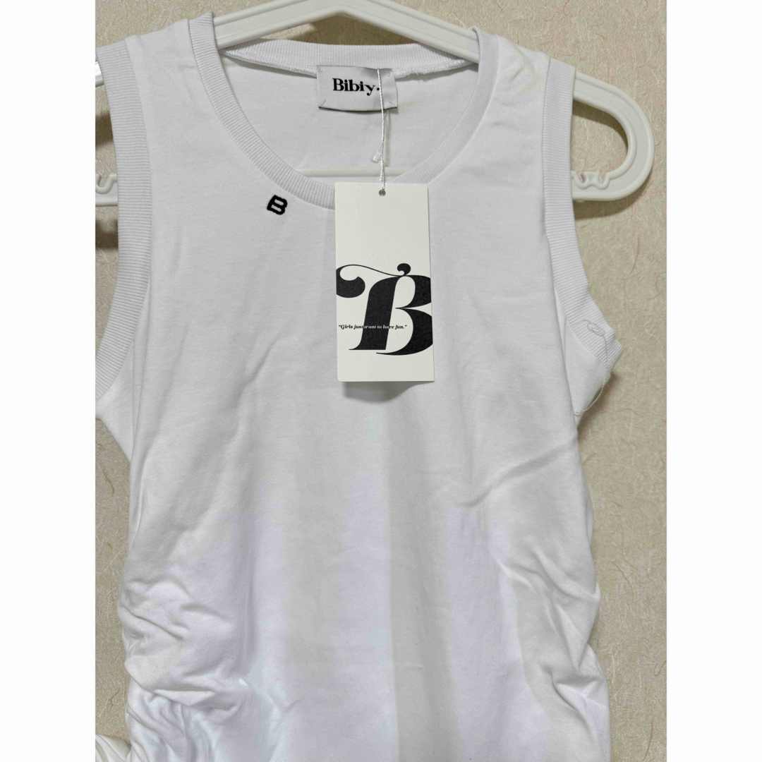 Bibiy. IRIS RUFFLE TOPの通販 by Yu's Shop｜ラクマ