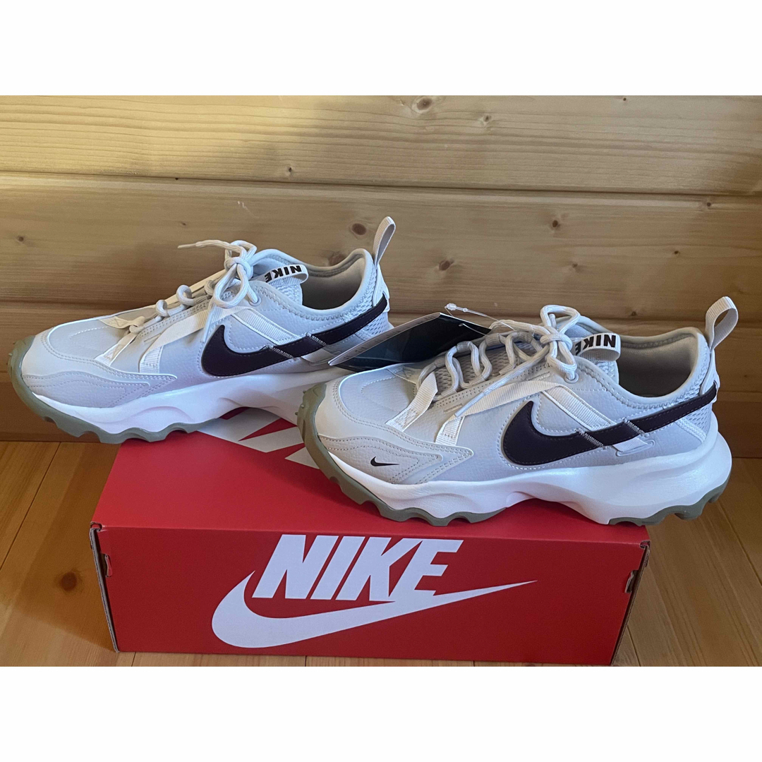 NIKE - 未使用品 NIKE TC7900 スニーカー 24cmの通販 by トイプー's