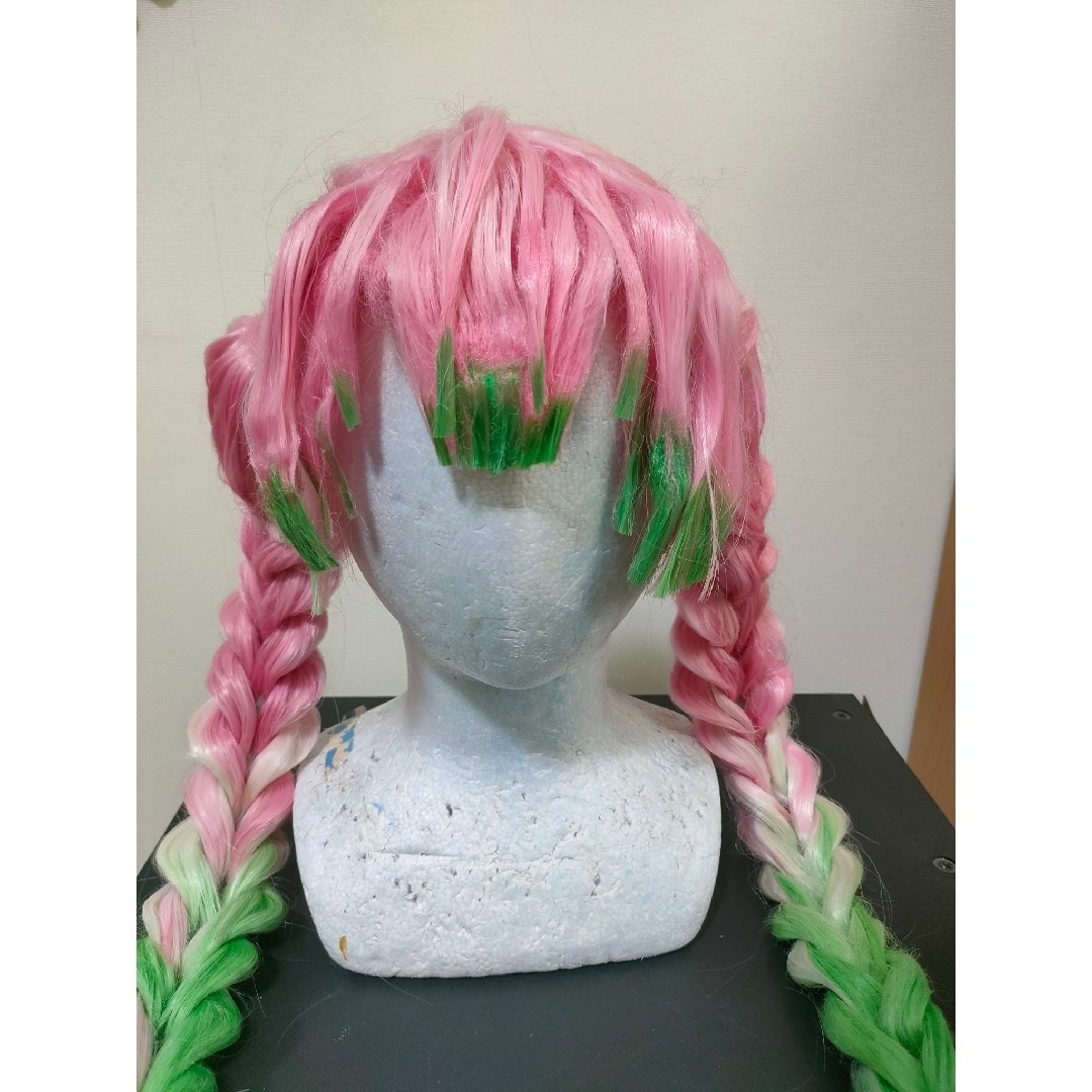 鬼滅の刃 甘露寺蜜璃 ウィッグの通販 by haco's shop｜ラクマ