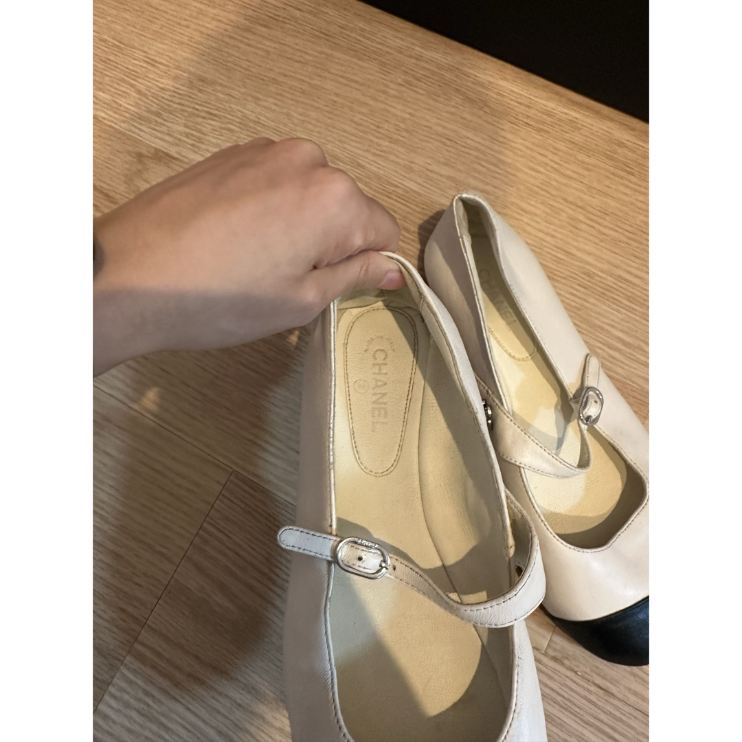 CHANEL - シャネル バイカラー ココマーク パンプス シューズ ベルト