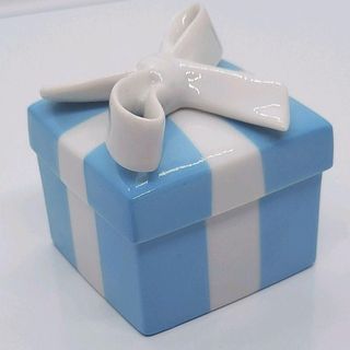 Tiffany & Co. - ☆本物正規美品ティファニー 陶器製リボンボックス