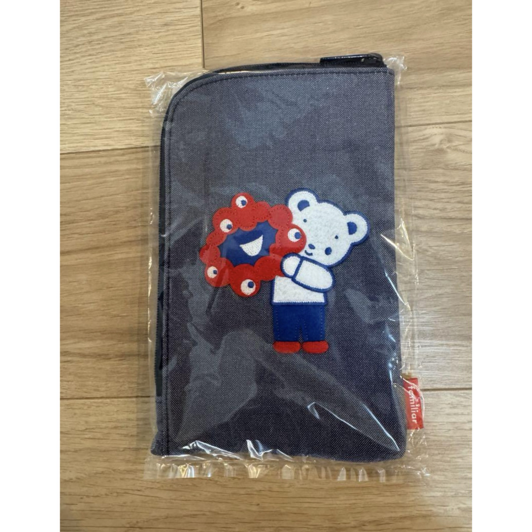 familiar - 【完売品/新品未使用】ミャクミャク ファミリアポーチ