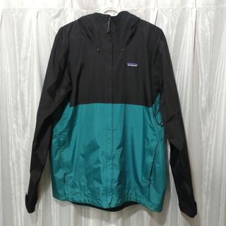 patagonia（ナイロンジャケット ・ グリーン・カーキ/緑色系）のフリマ