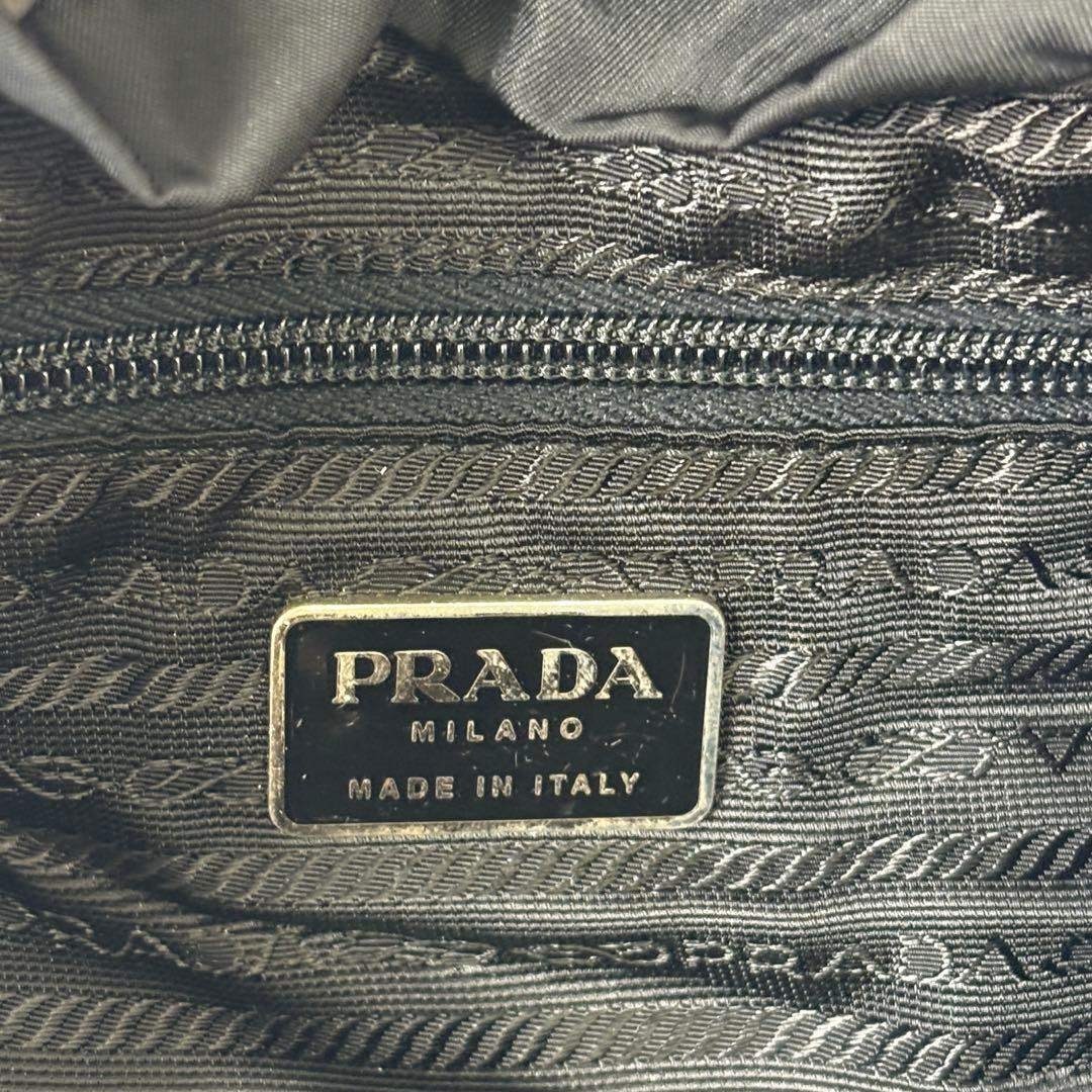 極美品 定番PRADA VELAナイロン リュックサック白タグあり