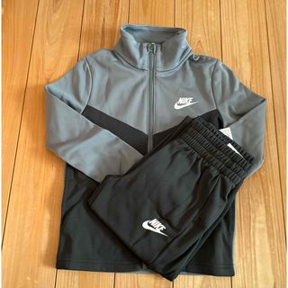 NIKE - ジョーダン ダウンジャケット 140です。の通販 by allstars's