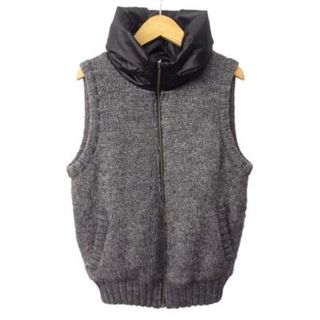 自由区（ダウンベスト）のフリマアイテム一覧