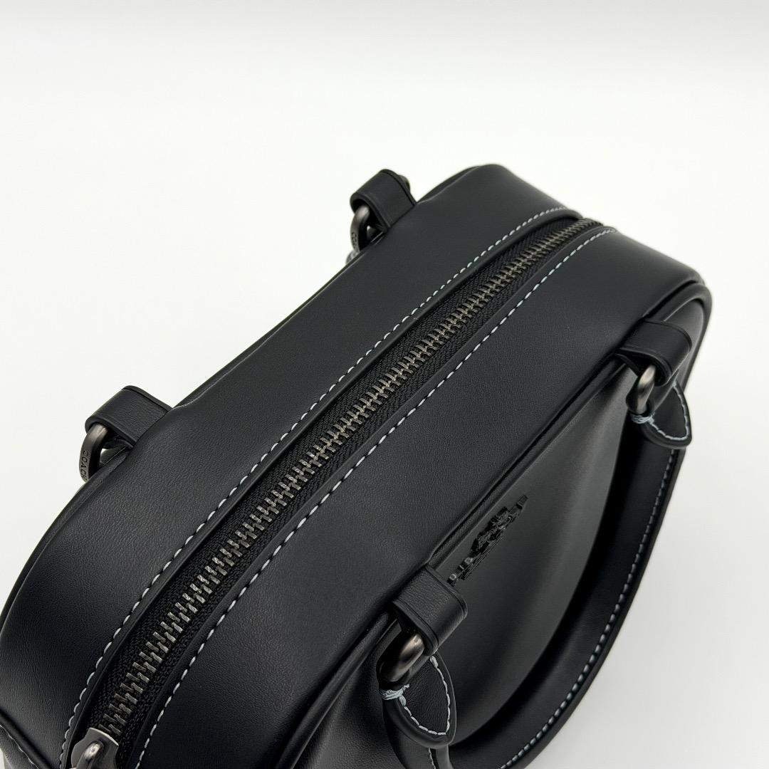 COACH - COACH サッチェルクロスボディ ブラックレザー CT776 STの通販