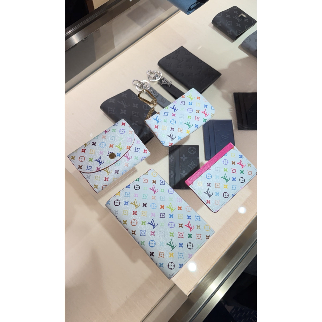 LOUIS VUITTON - ルイヴィトン村上隆LV TMカードキーケースm28388